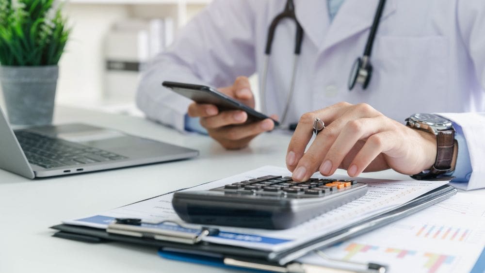 Benefits of Invoice Factoring for Healthcare Businesses